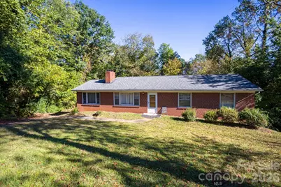 8 Governors Court, Asheville, NC 28805 - Photo 4