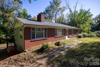 8 Governors Court, Asheville, NC 28805 - Photo 2