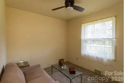 8 Governors Court, Asheville, NC 28805 - Photo 16