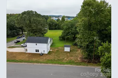 902 W Alabama Avenue, Bessemer City, NC 28016 - Photo 24