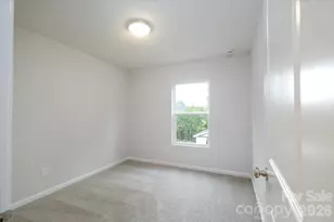 902 W Alabama Ave, Bessemer City, NC 28016 - Photo 16