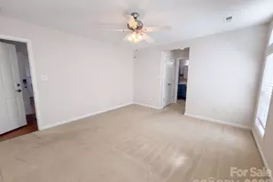 10526 Glory Meadow Ct, Charlotte, NC 28278 - Photo 12