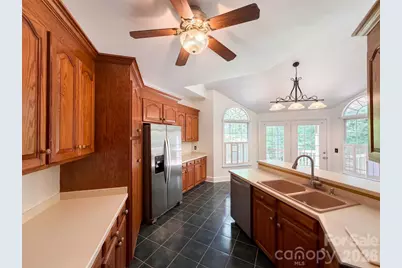 5406 Club View Drive, Concord, NC 28025 - Photo 2