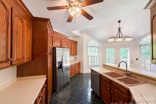 5406 Club View Dr, Concord, NC 28025 - Photo 2