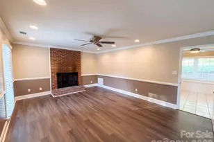 201 Wainsley Pl, Matthews, NC 28105 - Photo 10