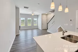 6528 Harlech St, Charlotte, NC 28269 - Photo 4