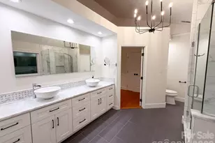 2315 Heathershire Ln, Matthews, NC 28105 - Photo 16