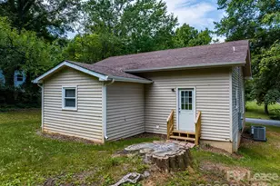 1586 3rd St Dr NE, Hickory, NC 28601 - Photo 12