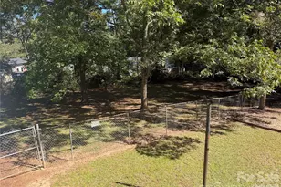 104 E Clairborne St, Blacksburg, SC 29702 - Photo 18
