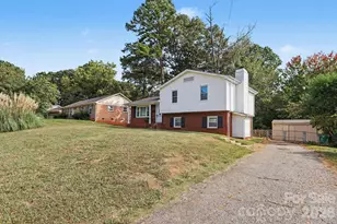 3108 Rosehill Dr, Charlotte, NC 28212 - Photo 2