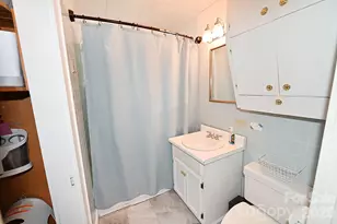 4173 S Fork Ave, Hickory, NC 28602 - Photo 10
