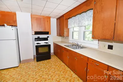 4173 S Fork Avenue, Hickory, NC 28602 - Photo 22