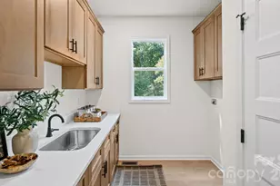 3800 Erskine Woods Dr, Bessemer City, NC 28016 - Photo 34