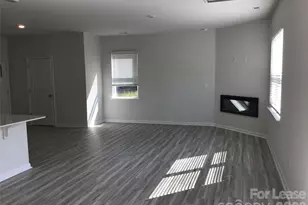 1343 37th Ave Lane NE, Hickory, NC 28601 - Photo 4