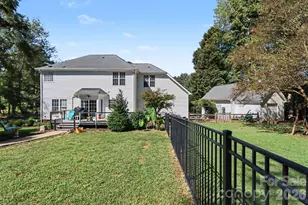 1233 Waterford Rd, Lincolnton, NC 28092 - Photo 8