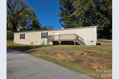 155 Fourth C Street, Marion, NC 28752 - Photo 2
