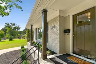 3918 Rhodes Ave, Charlotte, NC 28210 - Photo 6