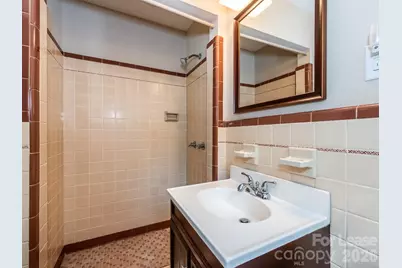 1301 N Sharon Amity Road, Charlotte, NC 28211 - Photo 16