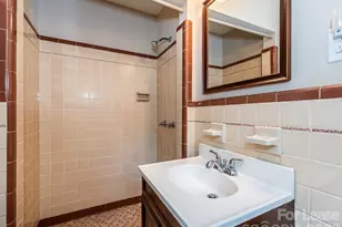 1301 N Sharon Amity Rd, Charlotte, NC 28211 - Photo 16
