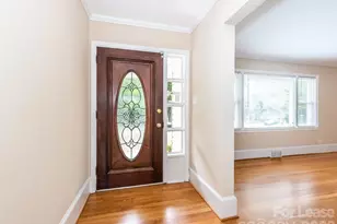 1301 N Sharon Amity Rd, Charlotte, NC 28211 - Photo 4