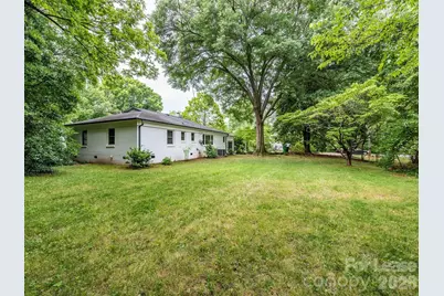 1301 N Sharon Amity Road, Charlotte, NC 28211 - Photo 22