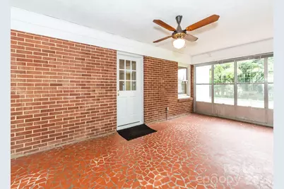 1301 N Sharon Amity Road, Charlotte, NC 28211 - Photo 10