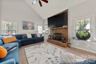 421 Halliwell St, Charlotte, NC 28262 - Photo 16