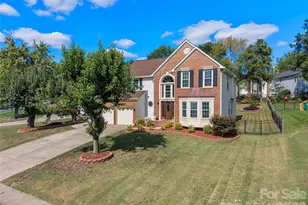 421 Halliwell St, Charlotte, NC 28262 - Photo 2