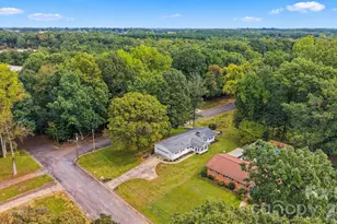 803 E 24th St, Newton, NC 28658 - Photo 28