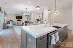 1708 Lombardy Cir, Charlotte, NC 28203 - Photo 6