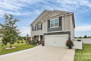 106 Honey Ct, Mooresville, NC 28117 - Photo 2