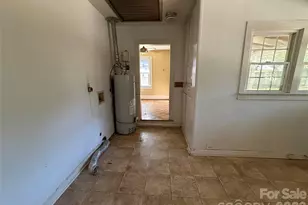 907 S South St, Gastonia, NC 28052 - Photo 20