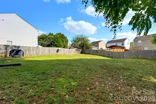 2727 Valley Ct, Charlotte, NC 28273 - Photo 4