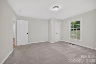 5550 Overlook Cir, Winston Salem, NC 27105 - Photo 34