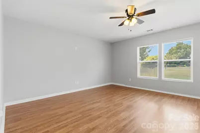 6215 Woodland Commons Drive, Charlotte, NC 28269 - Photo 6