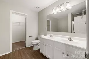 3642 Charterhall Ln, Charlotte, NC 28215 - Photo 16