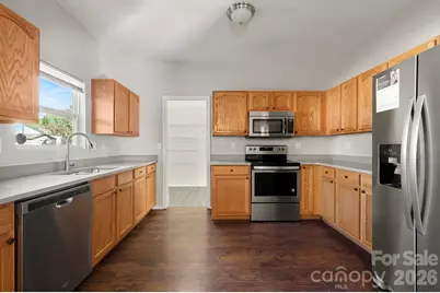 3642 Charterhall Lane, Charlotte, NC 28215 - Photo 8