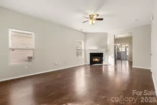 3642 Charterhall Ln, Charlotte, NC 28215 - Photo 4