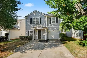 3642 Charterhall Ln, Charlotte, NC 28215 - Photo 2