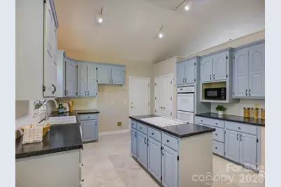 9207 Rainbow Forest Drive, Charlotte, NC 28277 - Photo 18
