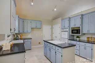 9207 Rainbow Forest Dr, Charlotte, NC 28277 - Photo 18