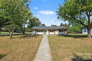 3801 Hillock Ct, Charlotte, NC 28215 - Photo 4