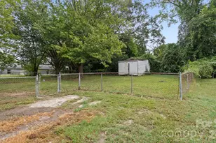 1409 Essex St, Gastonia, NC 28052 - Photo 28