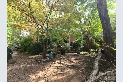 800 Farmcrest Drive, Charlotte, NC 28206 - Photo 1