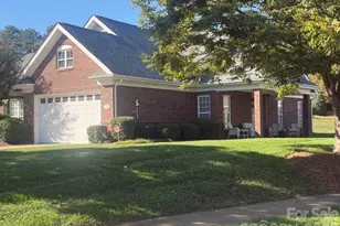 3511 Winter View Ct, Charlotte, NC 28269 - Photo 2