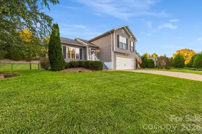106 S River Glen Drive, Morganton, NC 28655 - Photo 2