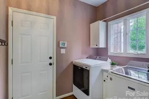 3946 Churchill Rd, Charlotte, NC 28211 - Photo 30