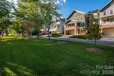 1927 Hamorton Place, Charlotte, NC 28205 - Photo 2