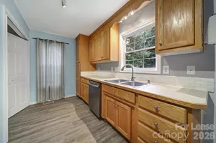 303 Bennington Dr, Stanley, NC 28164 - Photo 8