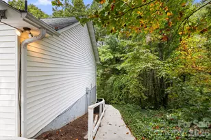 103 Tarragon Pl, Flat Rock, NC 28731 - Photo 40
